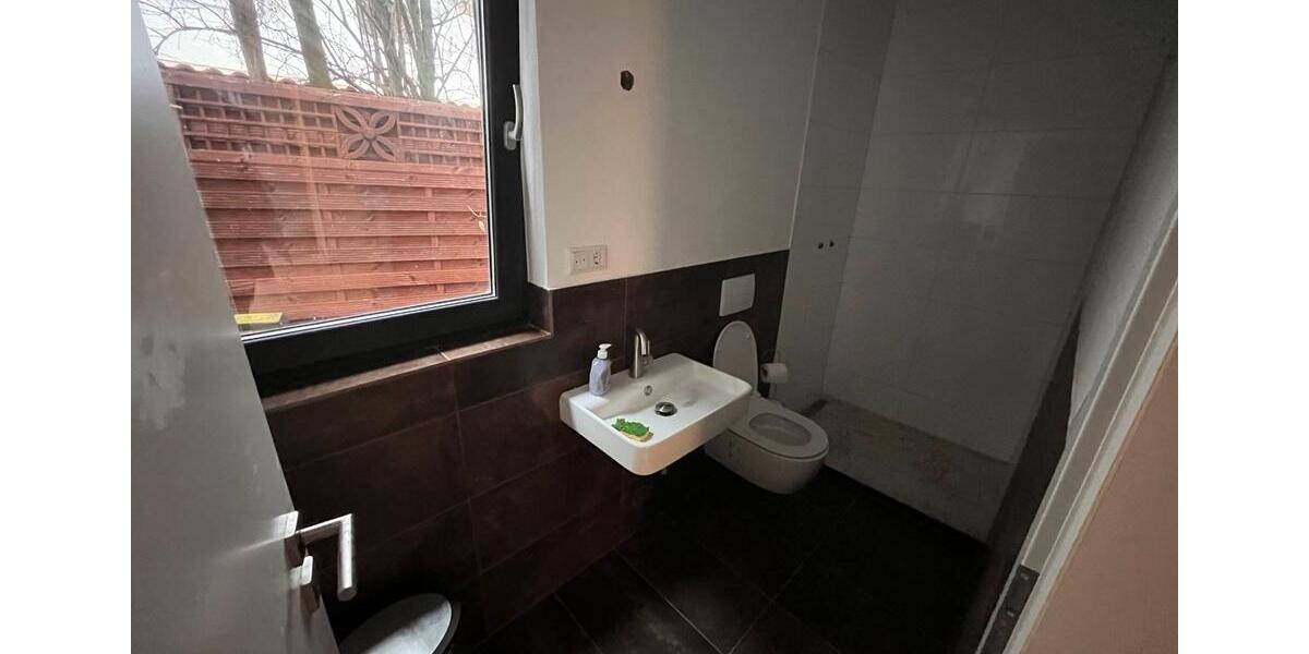 Erdgeschoßwohnung Eppelheim - 1 Zimmer, 8 m&sup2;, 475&euro; | Angebot:24638401