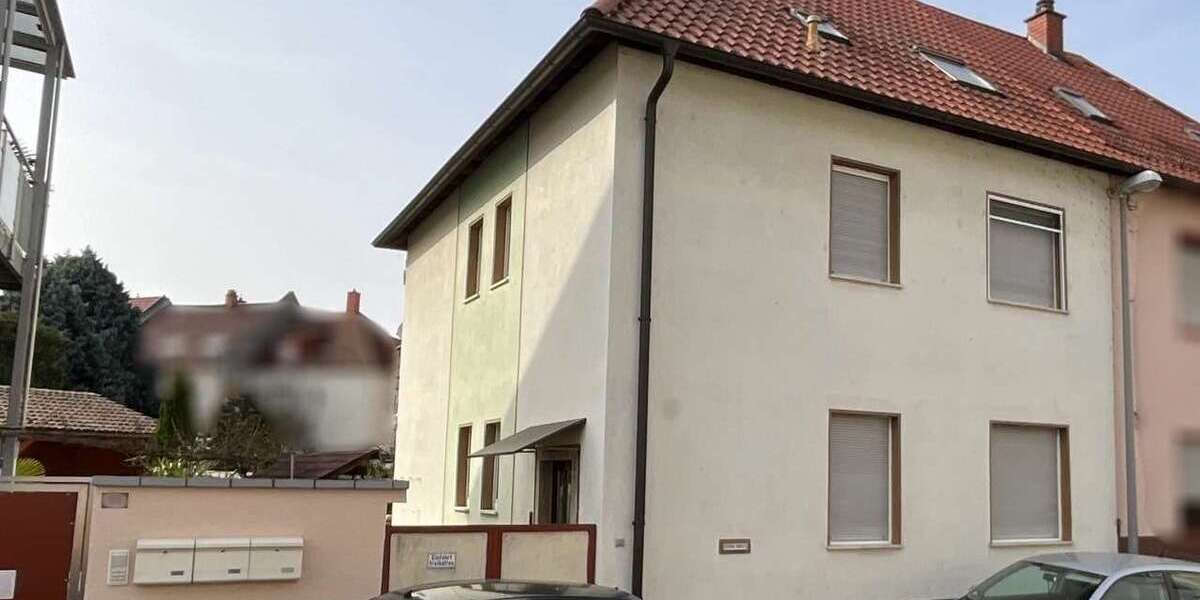 Einfamilienhaus Ludwigshafen Mundenheim - 7 Zimmer, 133 m&sup2;, 335.000&euro; | Angebot:25572255