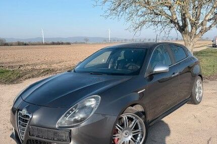 Alfa Romeo Giulietta 203.599 km 5.200 &euro; Böhl-Iggelheim 67459