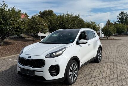 Kia Sportage 218.000 km 10.900 &euro; Worms 67547