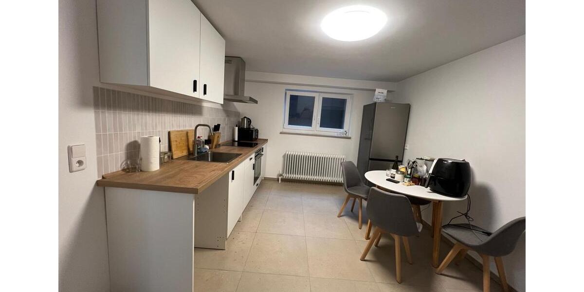 Etagenwohnung Ludwigshafen am Rhein Ludwigshafen-Oggersheim - 3 Zimmer, 127 m&sup2;, 1.100&euro; | Angebot:26224947