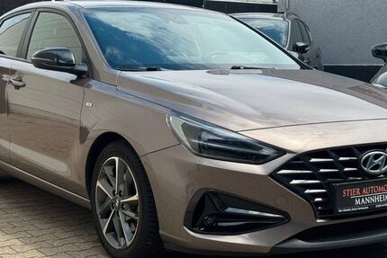 Hyundai i30 81.000 km 15.250 &euro; Mannheim 68199