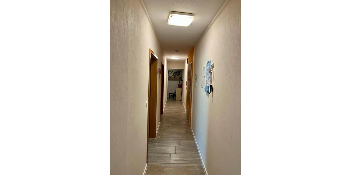Etagenwohnung Waghäusel - 4 Zimmer, 94 m&sup2;, 270.000&euro; | Angebot:26869346