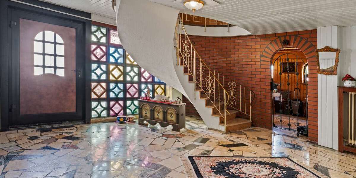 Haus zum Kaufen in Schriesheim 749.000 € 234 m² 6 zimmer