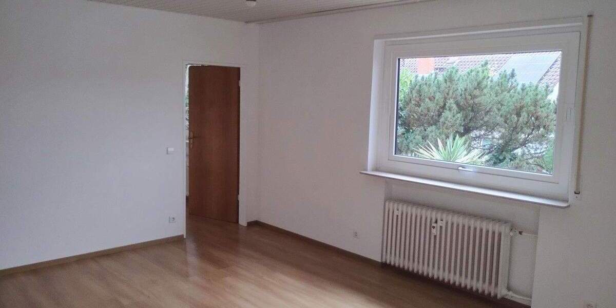 Etagenwohnung Leimen - 2 Zimmer, 66 m&sup2;, 990&euro; | Angebot:25572800