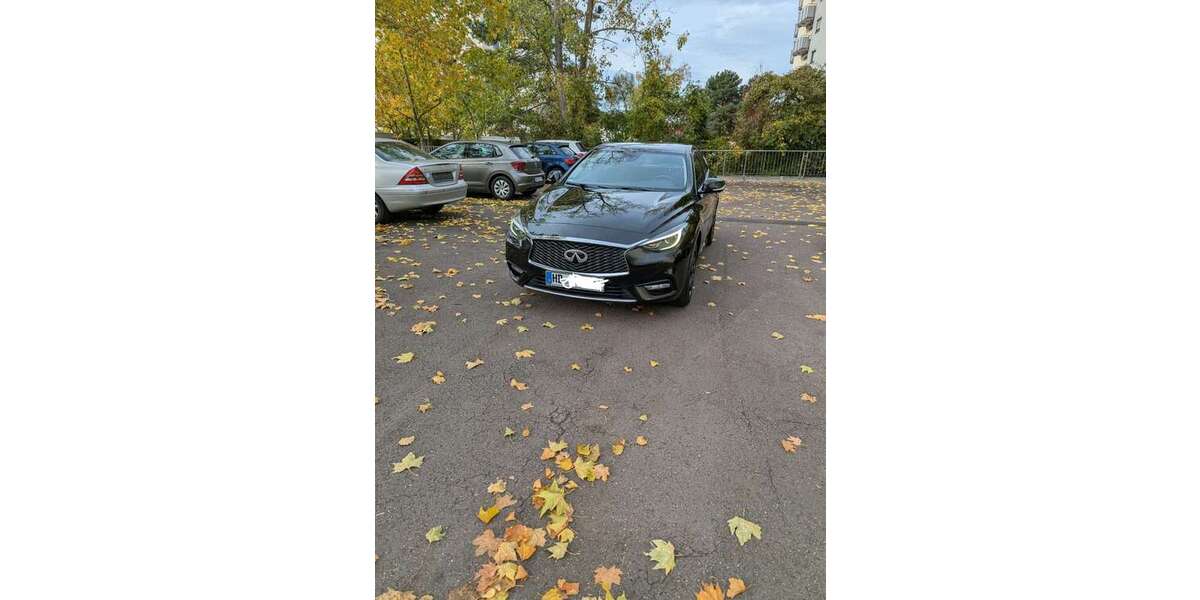 INFINITI Q30 140.000 km 15.200 &euro; Weinheim 69469