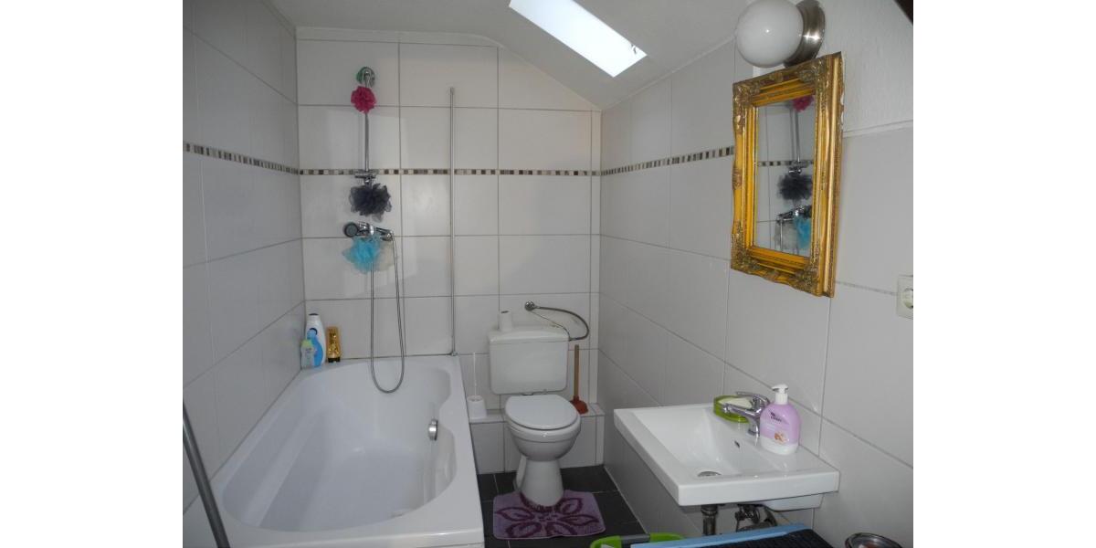 ObjNr:17050 - Gemütliche 3-Zimmer Dachgeschoßwohnung in Ma-Jungbusch - Dachgeschoßwohnung Mannheim | Angebot:15064558