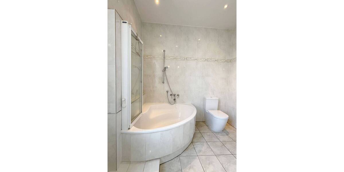 Etagenwohnung Mannheim Oststadt - 2 Zimmer, 112 m&sup2;, 527.000&euro; | Angebot:26741848