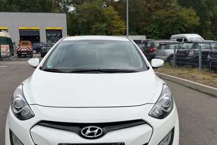 Hyundai i30 248.000 km 2.799 &euro; schifferstadt 67105