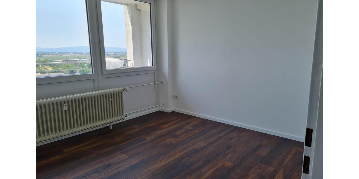Etagenwohnung Ludwigshafen am Rhein Ludwigshafen-Oggersheim - 3 Zimmer, 82 m&sup2;, 900&euro; | Angebot:25099989