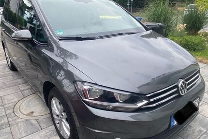 VW Touran 107.000 km 17.280 € Mannheim 68199