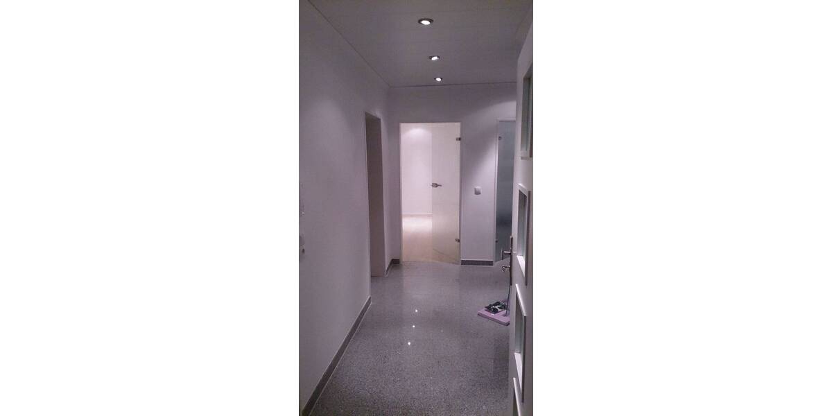 Etagenwohnung Kleinniedesheim - 3 Zimmer, 87 m&sup2;, 1.000&euro; | Angebot:25995823