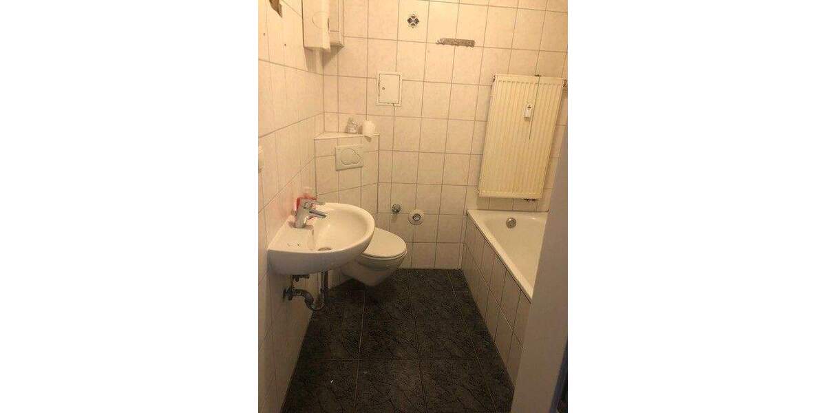 Etagenwohnung Ludwigshafen Mitte - 6 Zimmer, 130 m&sup2;, 1.300&euro; | Angebot:25701483