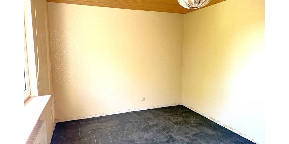 Etagenwohnung Worms Neuhausen - 3 Zimmer, 88 m&sup2;, 169.000&euro; | Angebot:26291468