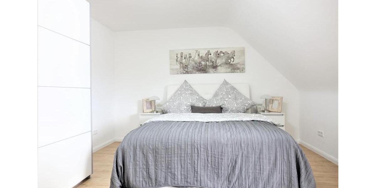 Dachgeschoßwohnung Mannheim Herzogenried - 3 Zimmer, 85 m&sup2;, 1.390&euro; | Angebot:24623351