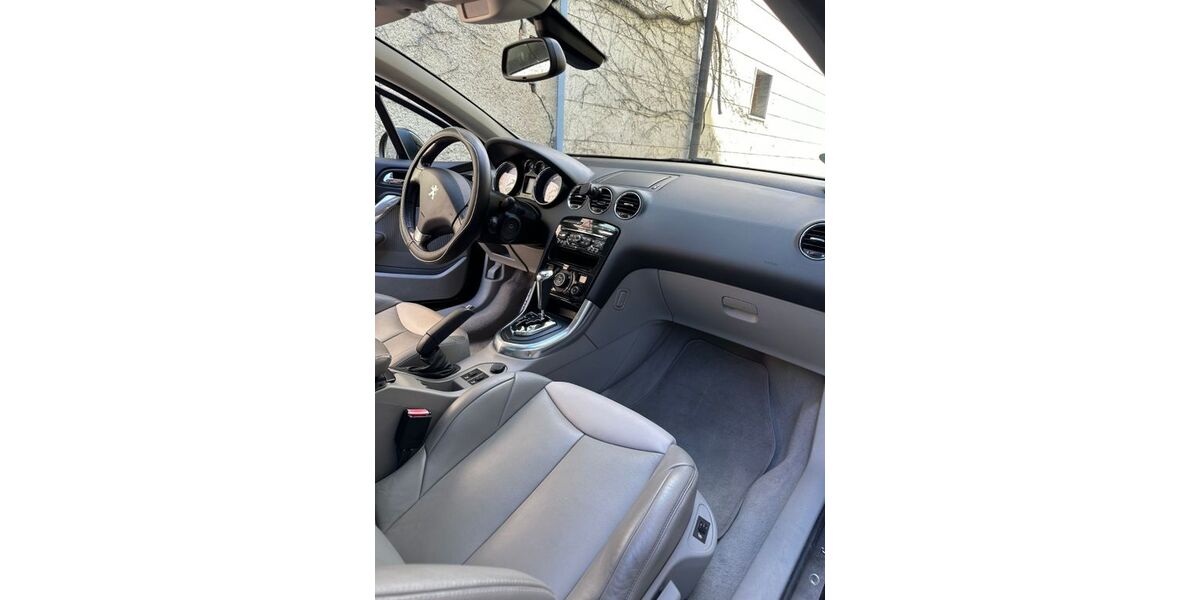 Peugeot 308 130.000 km 8.500 &euro; Gartenstadt 68308