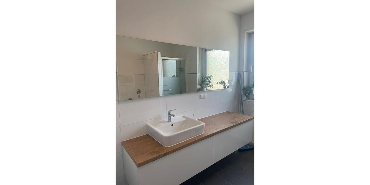 Etagenwohnung Ludwigshafen am Rhein Ludwigshafen-Hemshof - 2 Zimmer, 85 m&sup2;, 1.250&euro; | Angebot:26237346