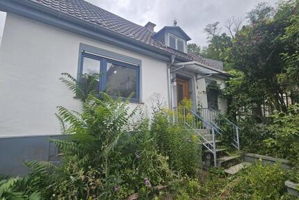 ObjNr:19720 - EFH sucht Handwerker - sanierungsbedürftiges kleines Haus in WeinheimBergstr 2 zimmer