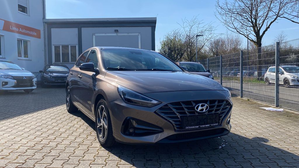 Hyundai i30 63.564 km 16.990 &euro; Weinheim 69469