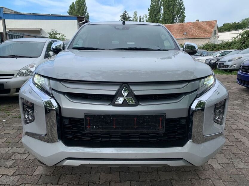 L200