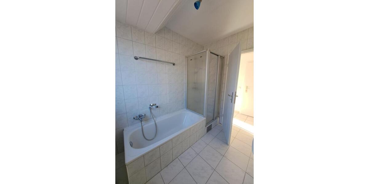 Dachgeschoßwohnung Mannheim Rheinau - 3 Zimmer, 64 m&sup2;, 199.000&euro; | Angebot:19181708