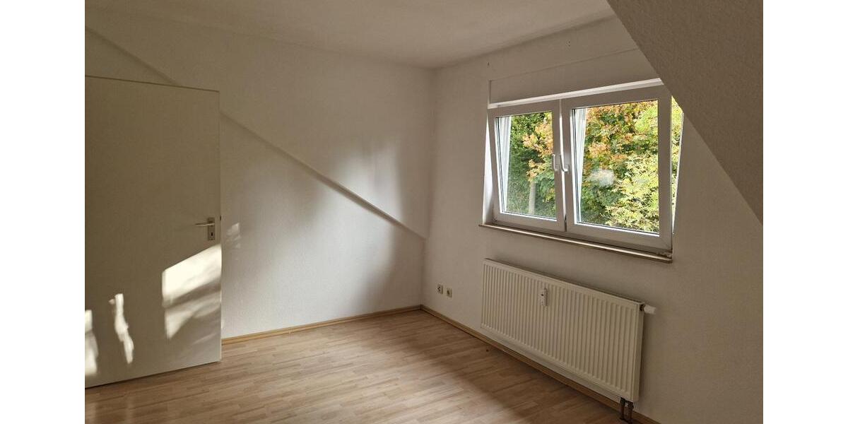 Helle renov. 3-Zimmer Dachgeschosswohnung mit Balkon in Leimen 3 zimmer