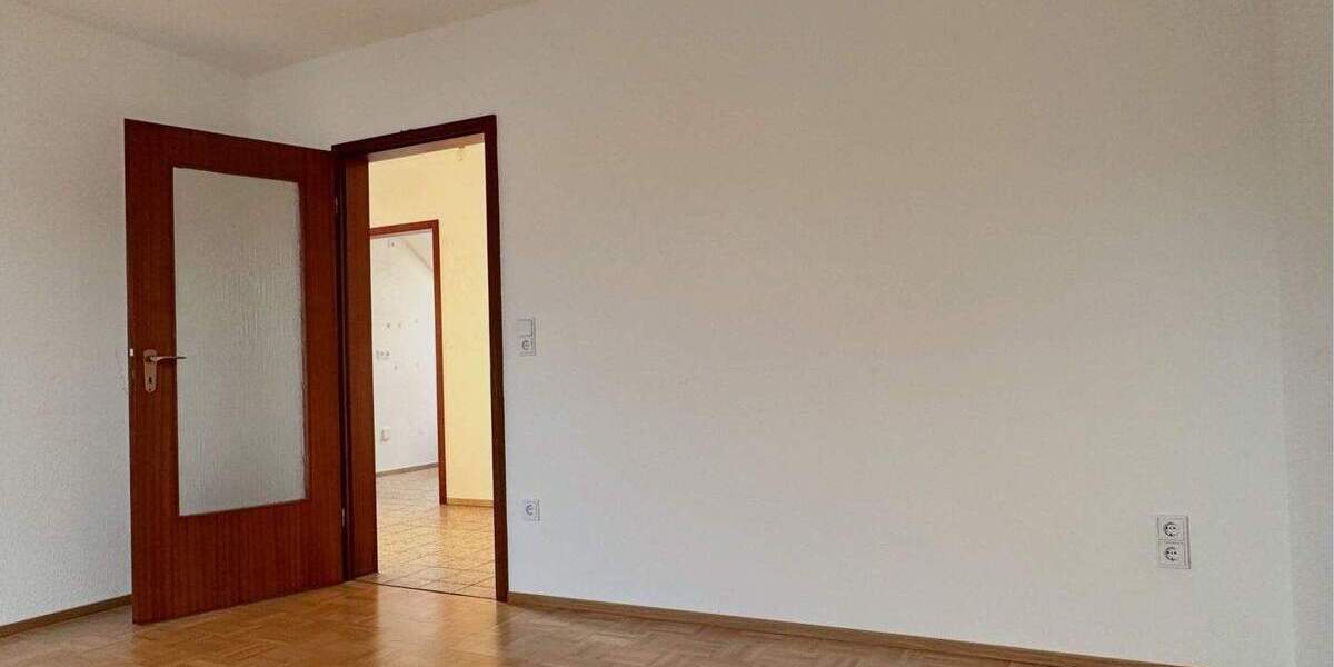 Etagenwohnung Mannheim Rheinau - 2 Zimmer, 60 m&sup2;, 660&euro; | Angebot:25799305
