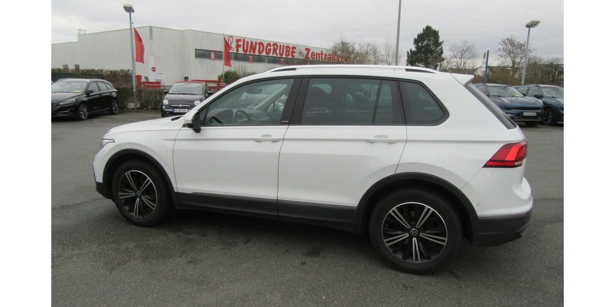 VW Tiguan Active 1.5, NAVI, LED 88.000 km 24.890 &euro; Gernsheim 64579