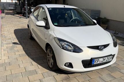 Mazda 2 131.000 km 3.900 &euro; Friedelsheim 67159