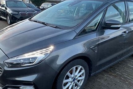 Ford S-Max 187.000 km 9.450 &euro; Weinheim 69469