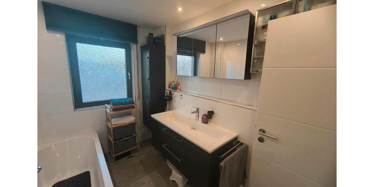 Etagenwohnung Mörlenbach - 3.5 Zimmer, 82 m&sup2;, 330.000&euro; | Angebot:25973404