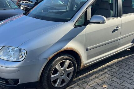 VW Touran 300.000 km 1.490 &euro; Viernheim bei Mannheim 68519
