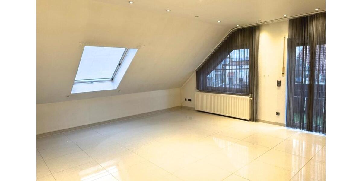 Traumhafte 5- Zimmerwohnung mit Balkon in 67574 Osthofen 5 zimmer