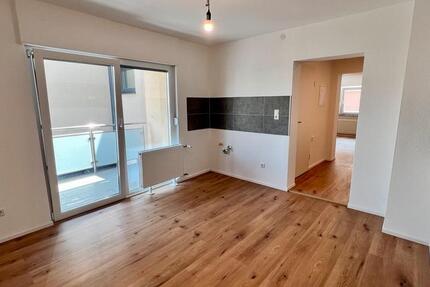 Wohnung Lampertheim - 3 Zimmer, 74 m&sup2;, 1.300&euro; | Angebot:24769597