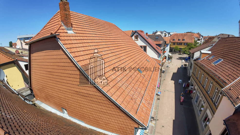 ATIK: *Entwickler aufgepasst* Wohn- u. Geschäftshaus mit Dachausbau-Potenzial in der Fußgängerzone