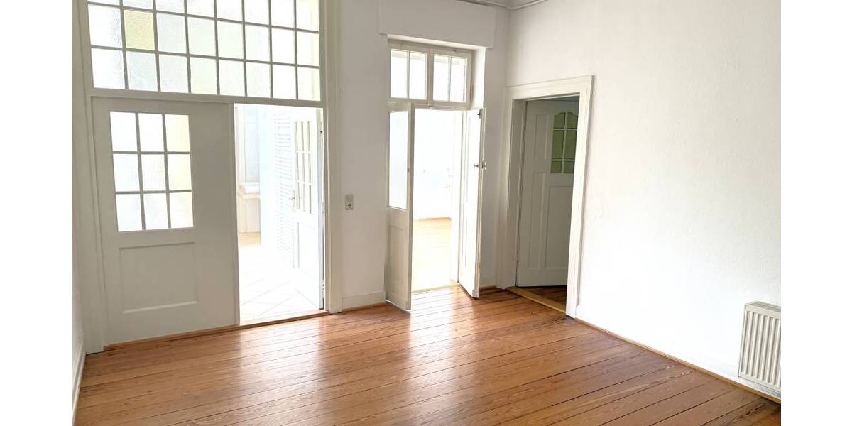 Etagenwohnung Worms Innenstadt - 5 Zimmer, 180 m&sup2;, 1.400&euro; | Angebot:26556657