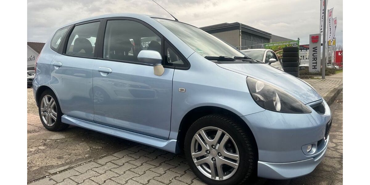 Honda Jazz 211.000 km 2.490 &euro; Mannheim 68307