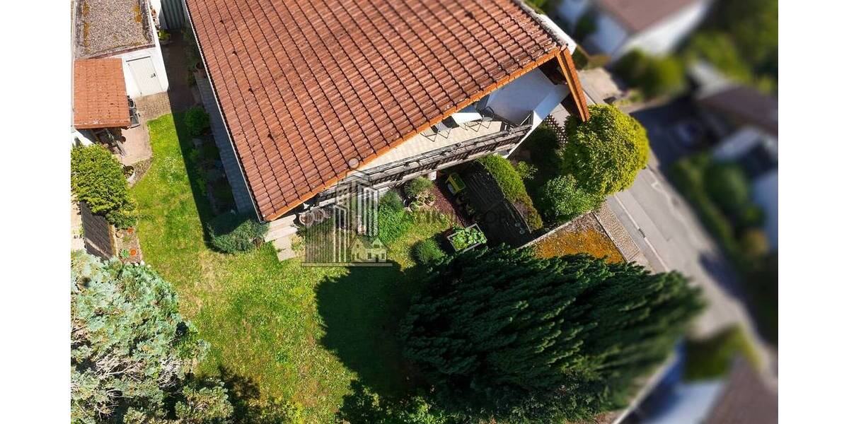 ATIK: Exklusives Ein- bis Zweifamilienhaus auf großem Eck-Grundstück mit möglicher Einliegerwohnung - Einfamilienhaus Leimen / Sankt Ilgen St Ilgen | Angebot:26267177