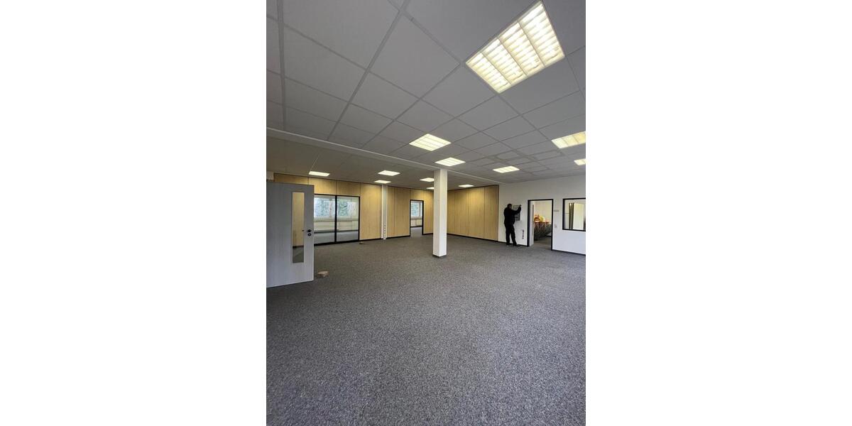 Gewerbeobjekt Sankt Leon-Rot Rot - 1.200&euro; | Angebot:23661702