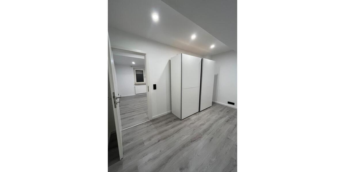 Dachgeschoßwohnung Ludwigshafen am Rhein Ludwigshafen-Hemshof - 2 Zimmer, 57 m&sup2;, 1.000&euro; | Angebot:26288388