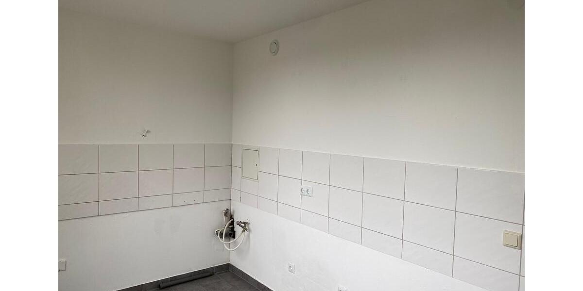 Etagenwohnung Ludwigshafen am Rhein Ludwigshafen-Hemshof - 4 Zimmer, 81 m&sup2;, 210.000&euro; | Angebot:26505425