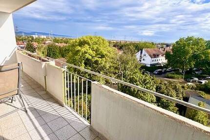 Lichtdurchflutete sanierte 1 ZKB-Whg. mit Balkon in Mannheim-Feudenheim