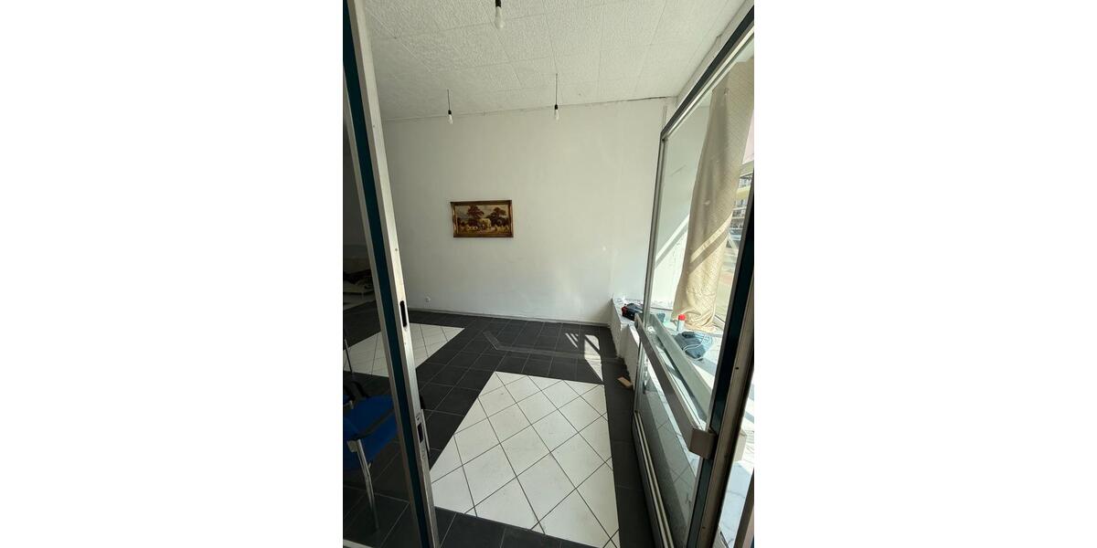 Gewerbeobjekt Ludwigshafen am Rhein - 1.800&euro; | Angebot:26286023