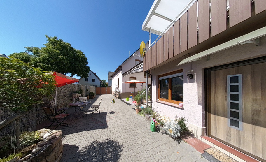 Zwei Häuser, ein Zuhause – ideal für Großfamilien