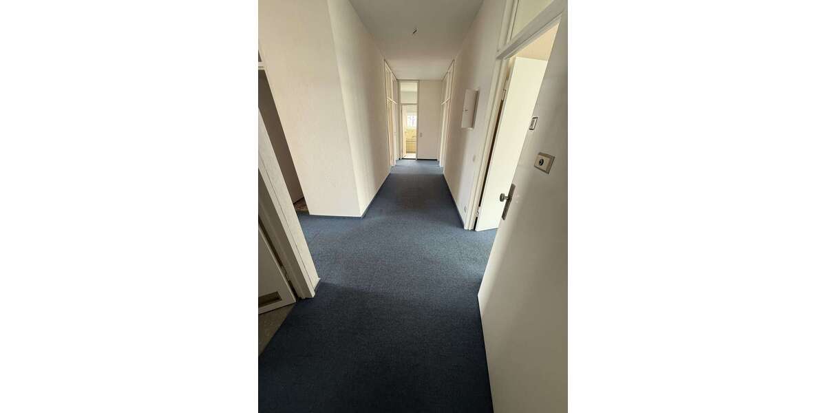 Etagenwohnung Ludwigshafen am Rhein Mitte - 4 Zimmer, 131 m&sup2;, 1.450&euro; | Angebot:26256717