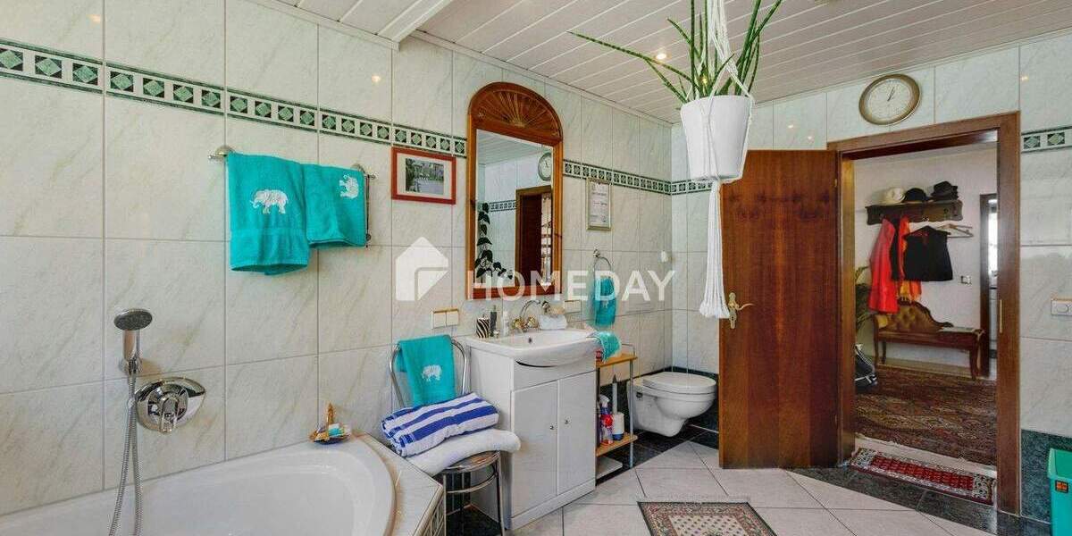 Ein Haus für Visionäre: 180 qm Wohnfläche, großzügiges Grundstück, Wintergarten & Gartenparadies 8 zimmer