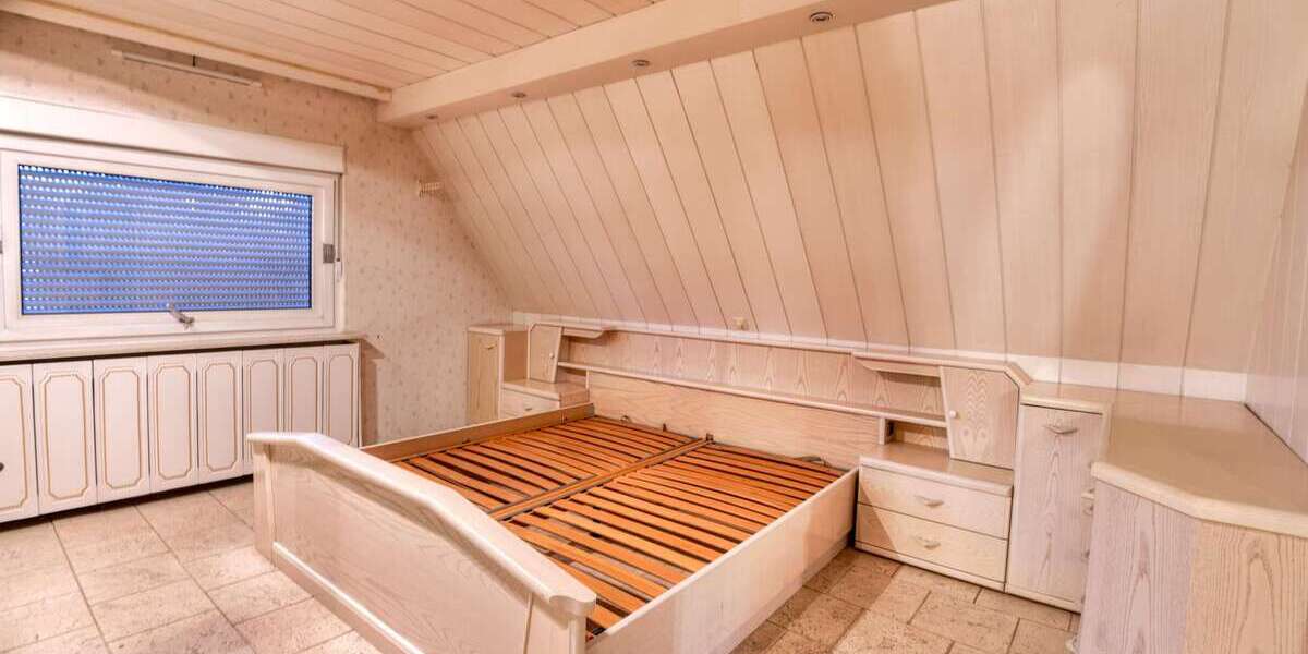 Idyllisches DHH mit Sanierungspotential in ruhiger & zentraler Lage Zusätzliches Hinterhaus inkl. - Doppelhaushälfte Ludwigshafen am Rhein Mundenheim | Angebot:25957079