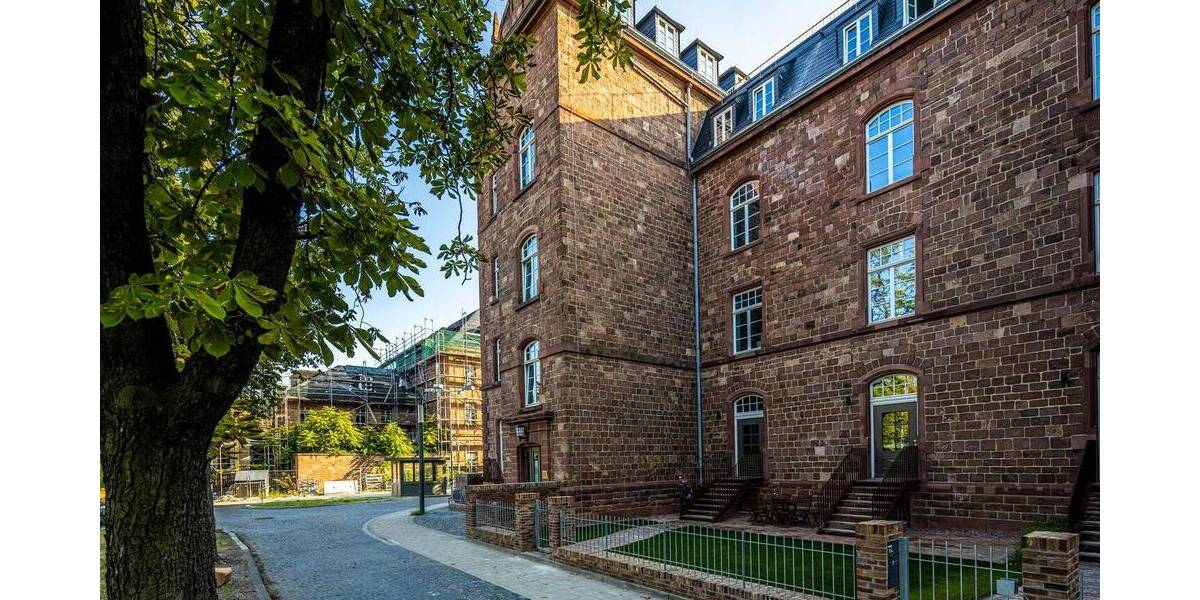 Kasernenarchitektur neu interpretiert - großzügiges Wohnen im Turley-Quartier 4 zimmer