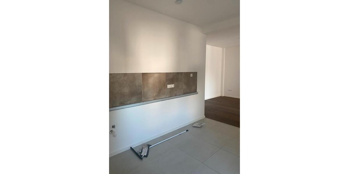 Etagenwohnung Walldorf - 2 Zimmer, 75 m&sup2;, 900&euro; | Angebot:26594304