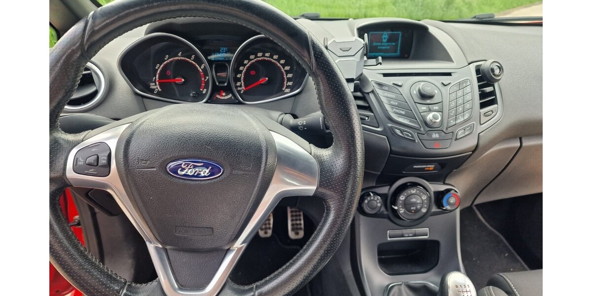 Ford Fiesta st 117.500 km 11.700 &euro; Osthofen 67574